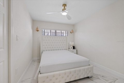 Villa ou maison à vendre à Tampa, Floride: 4 chambres, 199.18 m2 № 2156072 - photo 21