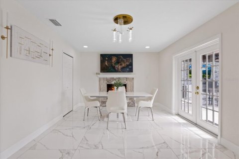 Villa ou maison à vendre à Tampa, Floride: 4 chambres, 199.18 m2 № 2156072 - photo 23