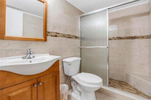 Купить кондоминиум в Майами, Флорида 3 спальни, 156.26м2, № 2066860 - фото 27