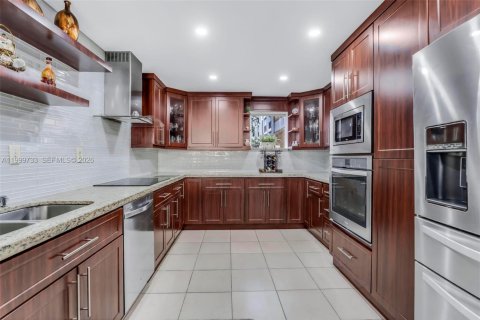 Купить кондоминиум в Майами, Флорида 3 спальни, 156.26м2, № 2066860 - фото 8