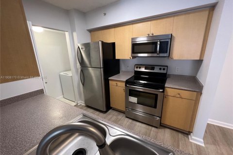 Снять в аренду кондоминиум в Холливуд, Флорида 2 спальни, 93.09м2, № 1967785 - фото 4