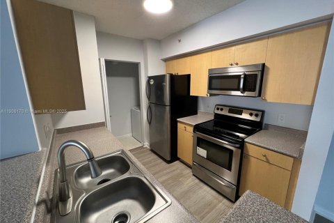 Снять в аренду кондоминиум в Холливуд, Флорида 2 спальни, 93.09м2, № 1967785 - фото 18