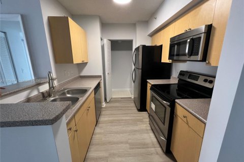 Снять в аренду кондоминиум в Холливуд, Флорида 2 спальни, 93.09м2, № 1967785 - фото 5