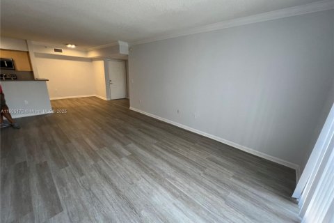 Снять в аренду кондоминиум в Холливуд, Флорида 2 спальни, 93.09м2, № 1967785 - фото 7