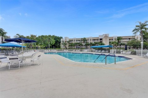 Condominio en venta en Sunrise, Florida, 2 dormitorios, 127.28 m2 № 2007659 - foto 8