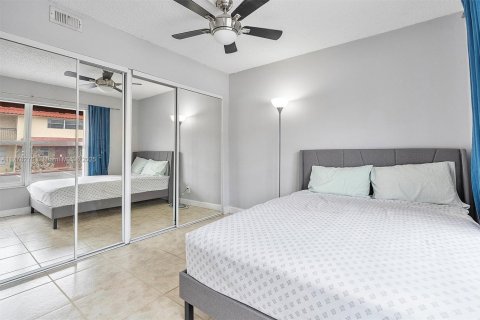Adosado en venta en Davie, Florida, 4 dormitorios, 133.78 m2 № 1708004 - foto 10