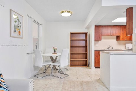 Adosado en venta en Davie, Florida, 4 dormitorios, 133.78 m2 № 1708004 - foto 9