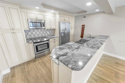 Купить кондоминиум в Понс-Инлет, Флорида 5 комнат, 111.48м2, № 2239065 - фото 9