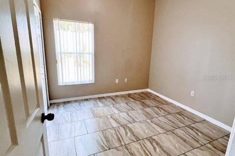 House in Davenport, Florida 3 bedrooms, 172.33 sq.m. № 1900671 - photo 11