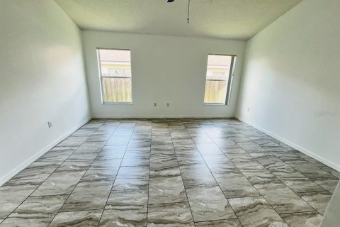 House in Davenport, Florida 3 bedrooms, 172.33 sq.m. № 1900671 - photo 13