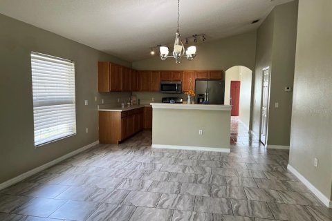 House in Davenport, Florida 3 bedrooms, 172.33 sq.m. № 1900671 - photo 8