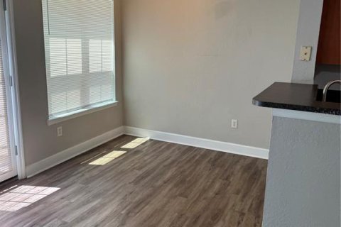 Condo in Orlando, Florida, 1 bedroom  № 1822782 - photo 5