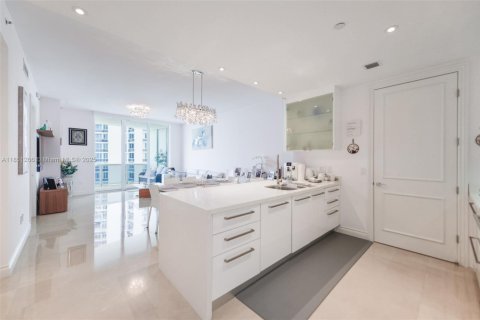 Copropriété à vendre à Sunny Isles Beach, Floride: 3 chambres, 183.85 m2 № 1858931 - photo 20
