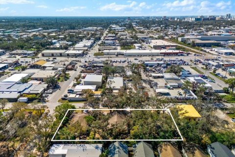 Propiedad comercial en venta en Sarasota, Florida, 12 dormitorios, 189.06 m2 № 1514572 - foto 27