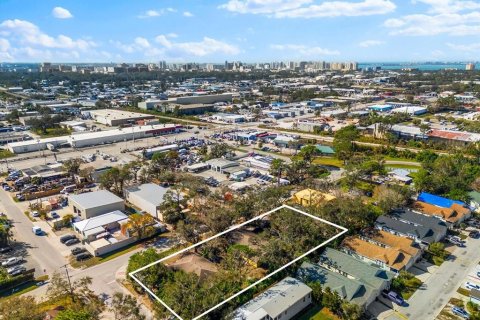 Propiedad comercial en venta en Sarasota, Florida, 12 dormitorios, 189.06 m2 № 1514572 - foto 26