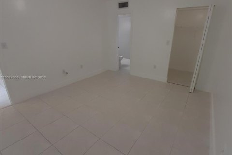 Condominio en venta en Miami, Florida, 2 dormitorios, 83.43 m2 № 2076194 - foto 15