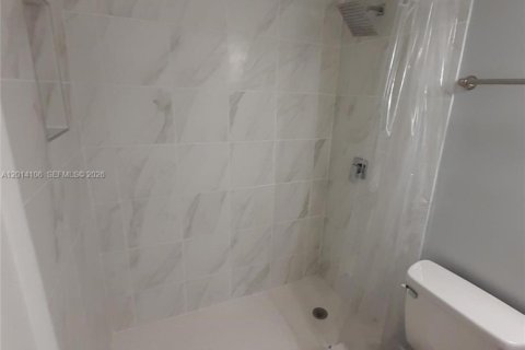 Condominio en venta en Miami, Florida, 2 dormitorios, 83.43 m2 № 2076194 - foto 22