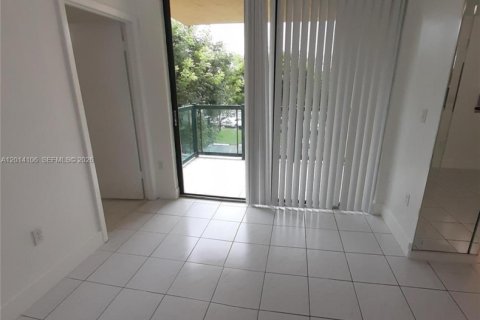 Condominio en venta en Miami, Florida, 2 dormitorios, 83.43 m2 № 2076194 - foto 10