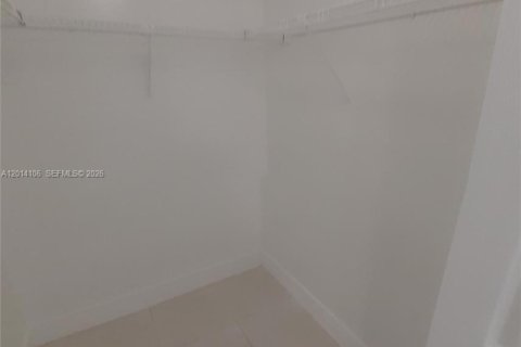 Condominio en venta en Miami, Florida, 2 dormitorios, 83.43 m2 № 2076194 - foto 17