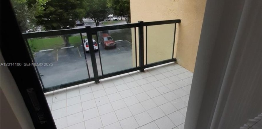 Condominio en Miami, Florida, 2 dormitorios № 2076194