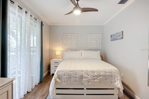 Condo in Holmes Beach, Florida, 2 bedrooms  № 2421604 - photo 26