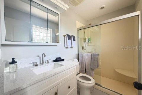Condo in Holmes Beach, Florida, 2 bedrooms  № 2421604 - photo 24