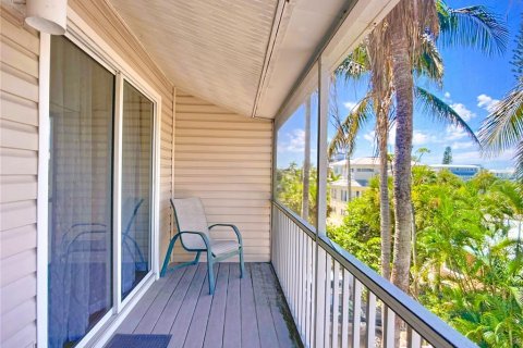 Condo in Holmes Beach, Florida, 2 bedrooms  № 2421604 - photo 23