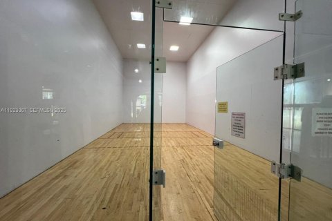 Condo in Tamarac, Florida, 2 bedrooms  № 1990069 - photo 26