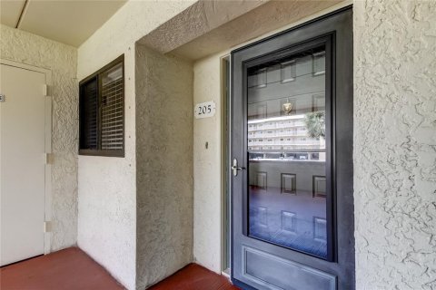Купить кондоминиум в Семинол, Флорида 6 комнат, 111.48м2, № 1263165 - фото 2
