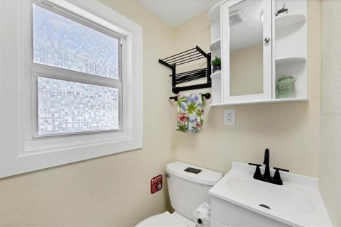Купить коммерческую недвижимость в Энглвуд, Флорида 11 спален, 385.17м2, № 1737175 - фото 12