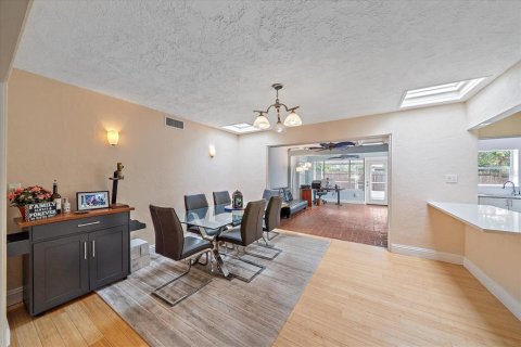 Casa en venta en Sarasota, Florida, 3 dormitorios, 193.89 m2 № 1515782 - foto 7