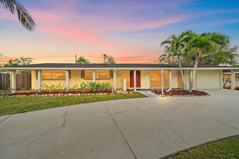 Casa en venta en Sarasota, Florida, 3 dormitorios, 193.89 m2 № 1515782 - foto 2