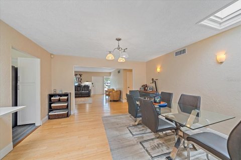 Casa en venta en Sarasota, Florida, 3 dormitorios, 193.89 m2 № 1515782 - foto 6