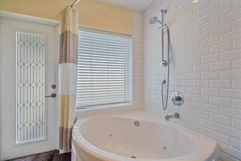 Casa en venta en Sarasota, Florida, 3 dormitorios, 193.89 m2 № 1515782 - foto 30