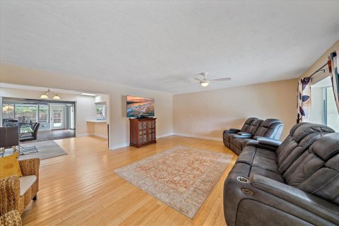 Casa en venta en Sarasota, Florida, 3 dormitorios, 193.89 m2 № 1515782 - foto 3