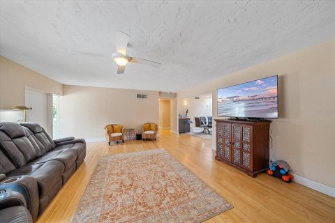 Casa en venta en Sarasota, Florida, 3 dormitorios, 193.89 m2 № 1515782 - foto 4