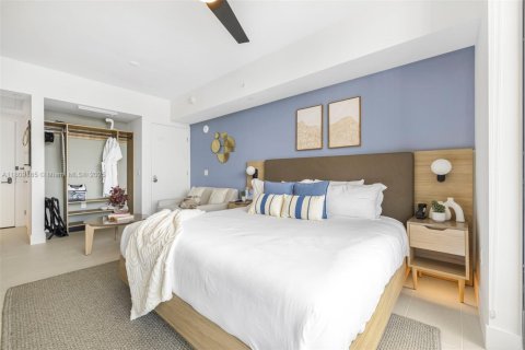 Condominio en alquiler en Miami, Florida, 34.1 m2 № 2012172 - foto 11