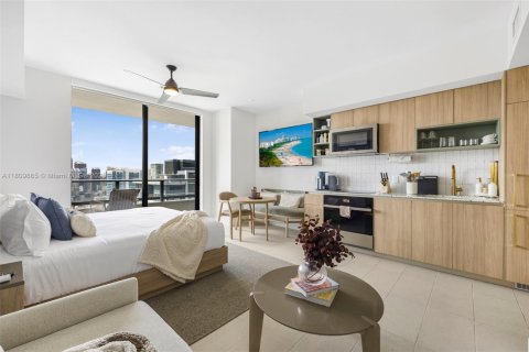 Condominio en alquiler en Miami, Florida, 34.1 m2 № 2012172 - foto 19