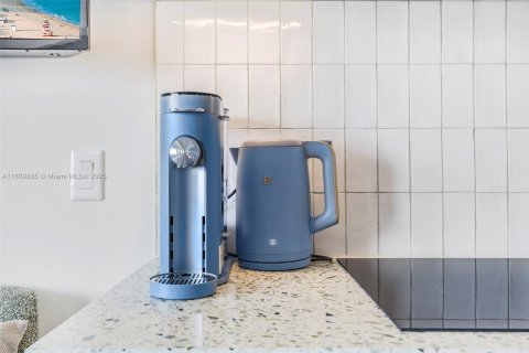 Condominio en alquiler en Miami, Florida, 34.1 m2 № 2012172 - foto 29
