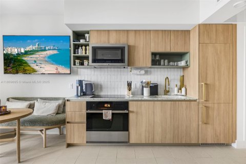 Condominio en alquiler en Miami, Florida, 34.1 m2 № 2012172 - foto 24