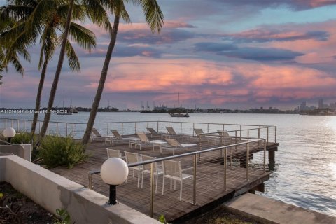 Купить кондоминиум в Майами-Бич, Флорида 1 спальня, 73.39м2, № 1725975 - фото 29