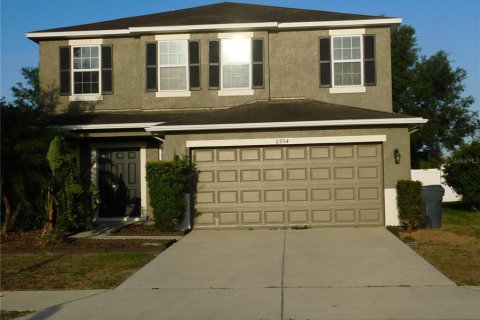 House in Lakeland, Florida 4 bedrooms, 215.9 sq.m. № 1662353 - photo 1