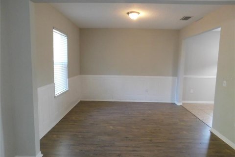 House in Lakeland, Florida 4 bedrooms, 215.9 sq.m. № 1662353 - photo 5