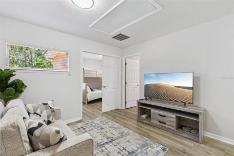 Casa en venta en Davenport, Florida, 5 dormitorios, 325.62 m2 № 2204501 - foto 29