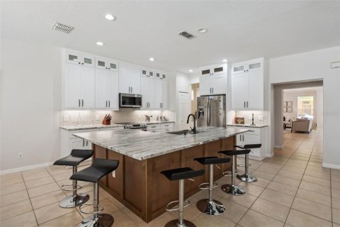 Casa en venta en Davenport, Florida, 5 dormitorios, 325.62 m2 № 2204501 - foto 5
