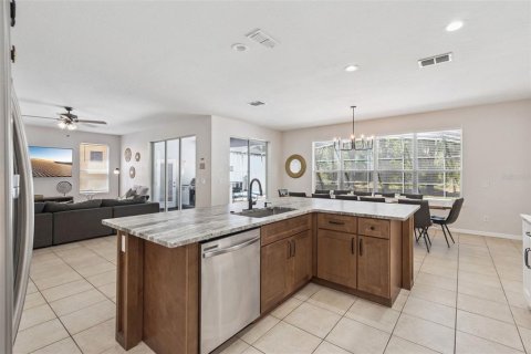 Casa en venta en Davenport, Florida, 5 dormitorios, 325.62 m2 № 2204501 - foto 14