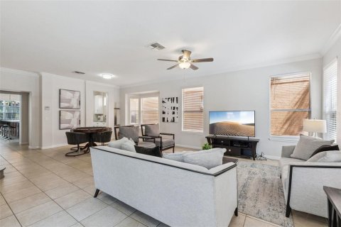 Casa en venta en Davenport, Florida, 5 dormitorios, 325.62 m2 № 2204501 - foto 11