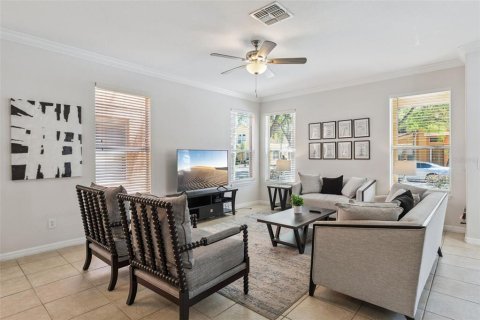 Casa en venta en Davenport, Florida, 5 dormitorios, 325.62 m2 № 2204501 - foto 17