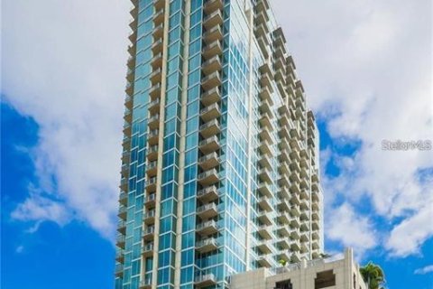 Condo à Tampa, Floride, 1 chambre  № 2419879