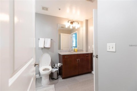 Copropriété à vendre à Tampa, Floride: 1 chambre, 71.72 m2 № 2419879 - photo 10